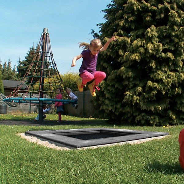 KIDS TRAMP PLAYGROUND